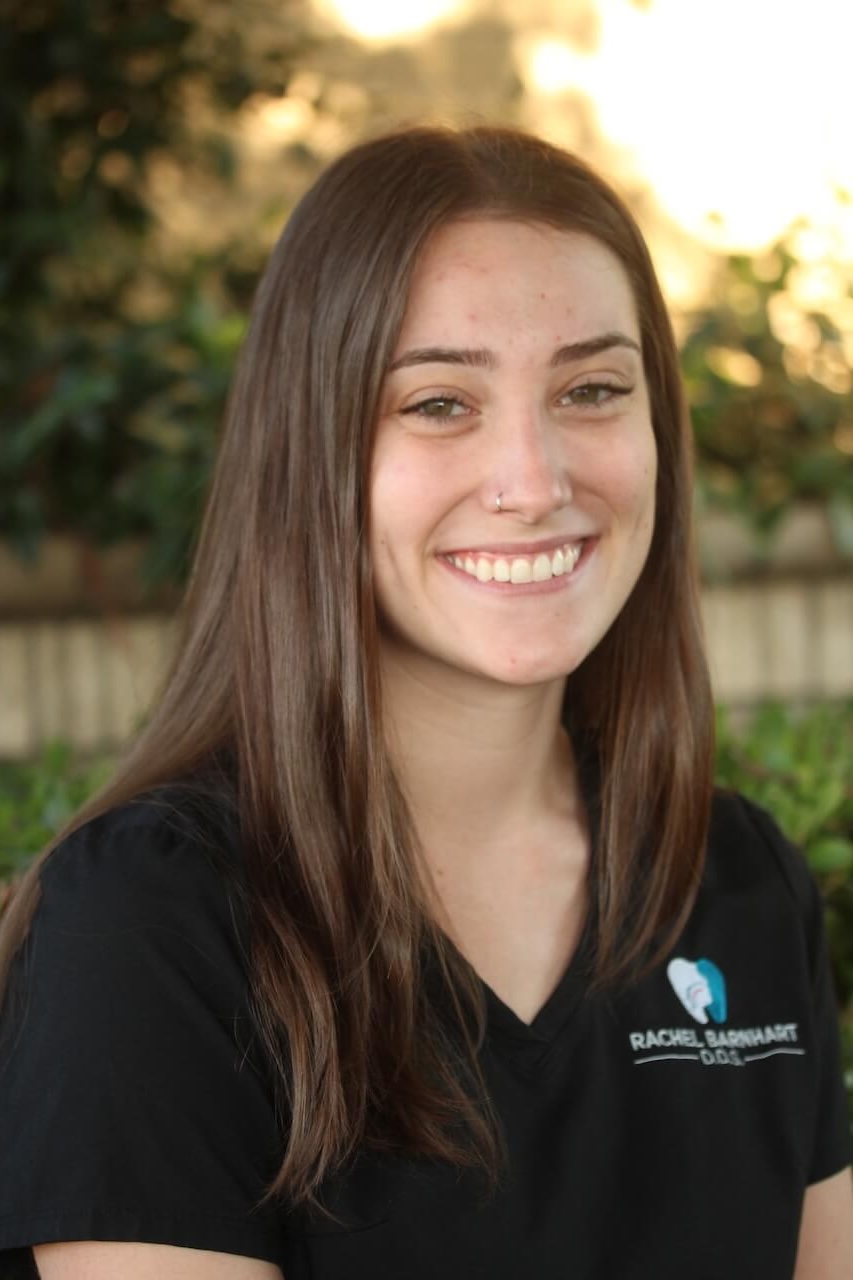 Lucy Registered Dental Assistant with Extended Functions and Orthodontic Assistant at Barnhart DDS